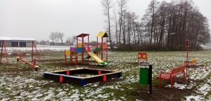 Plac zabaw Kiełczew Górny